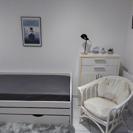 Studio Charmant Canape Lit Netflix Prime Video Wifi Dazn เลออาฟร์ ภายนอก รูปภาพ